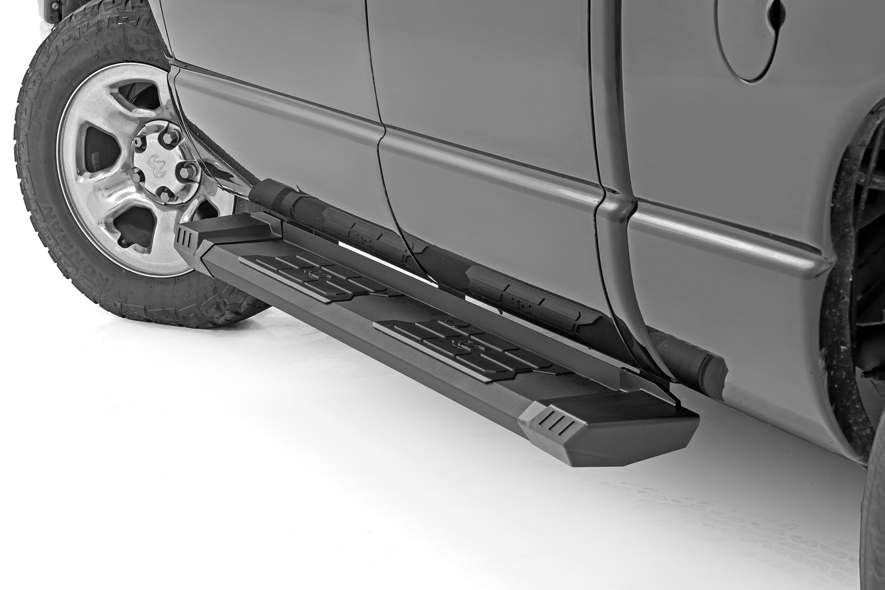 HD2 Aluminum Running Boards | Quad Cab | Ram 2500/3500 2WD/4WD (2003-2010)