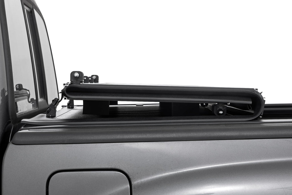 Hard Low Profile Bed Cover | 5' Bed | Toyota Tacoma 2WD/4WD (05-15)