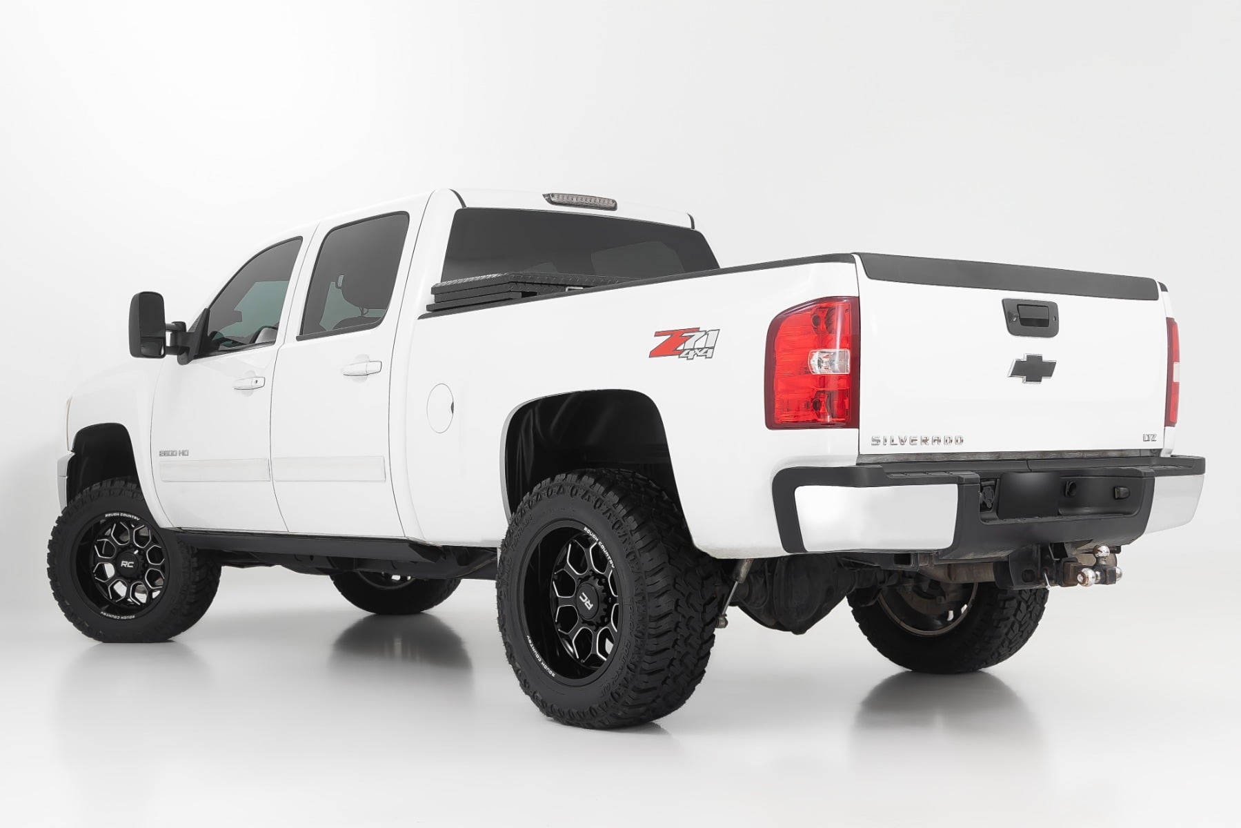 Rough Country 96 Series Wheel | One-Piece | Gloss Black | 20x10 | 8x180 | -19mm