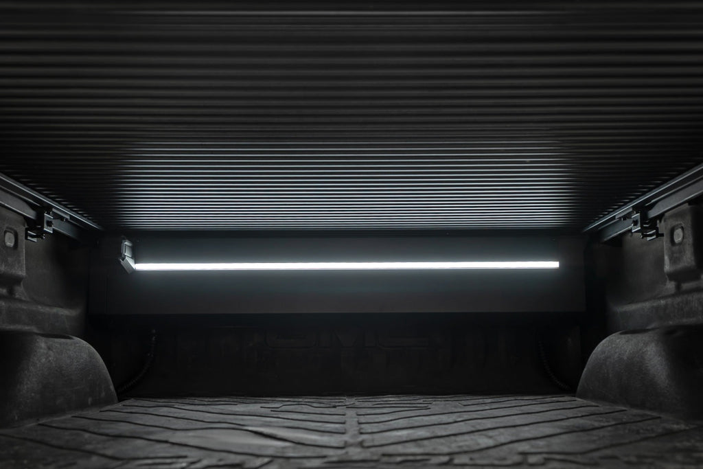 Powered Retractable Bed Cover | 5'9" Bed | Chevy/GMC 1500 (14-18 & Classic)