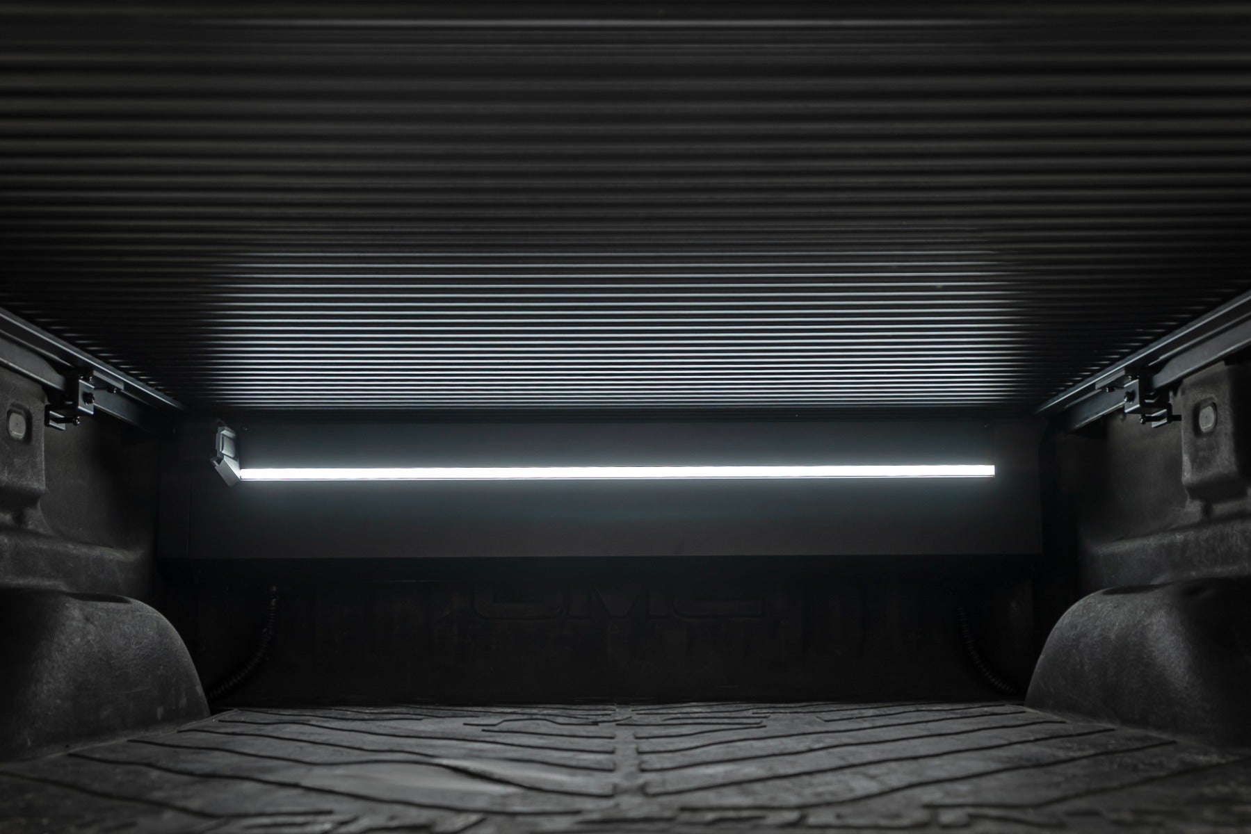 Powered Bed Cover | 6'7" Bed | Chevy/GMC 1500/2500HD/3500HD (14-19 & Classic)