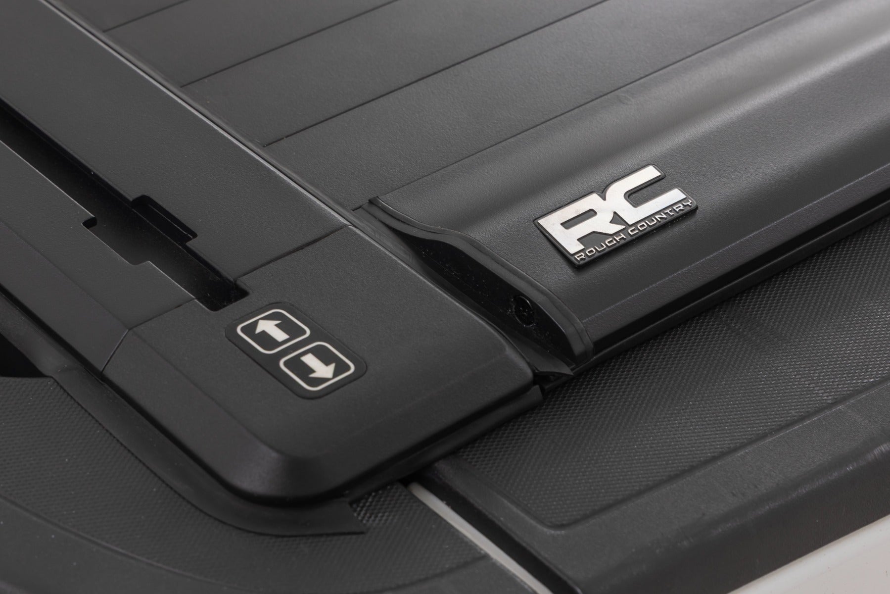 Powered Bed Cover | 6'7" Bed | Chevy/GMC 1500/2500HD/3500HD (14-19 & Classic)