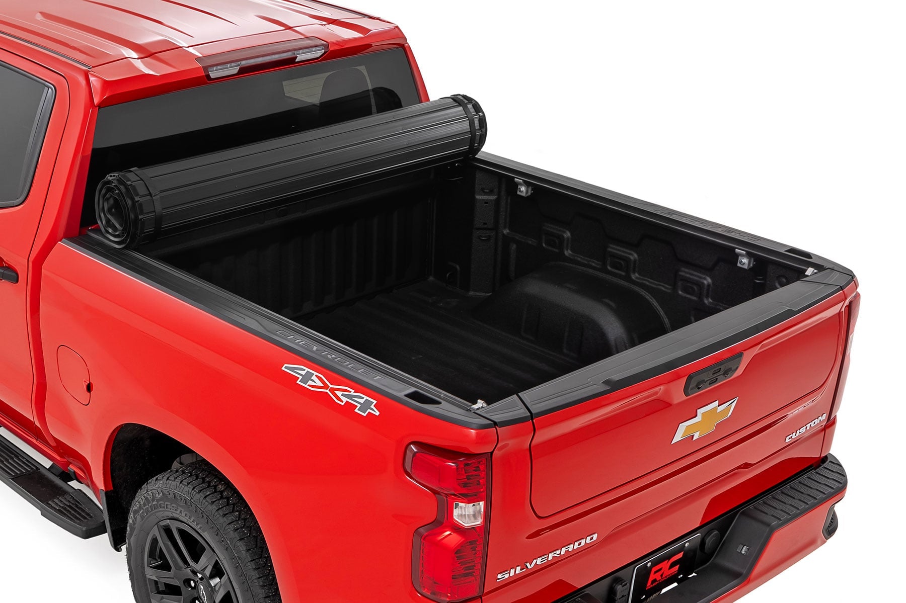 Hard Roll Up Bed Cover | 5'10" Bed | Chevy/GMC Sierra 1500 (19-26)/Silverado 1500 (19-26)
