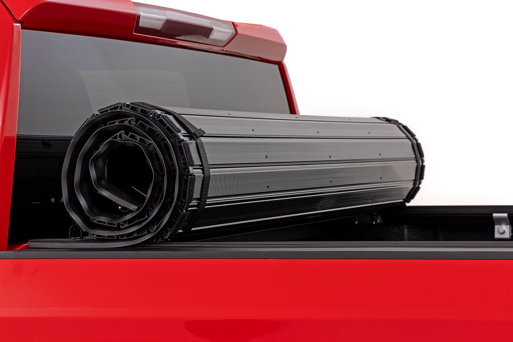Hard Roll Up Bed Cover | 5'10" Bed | Chevy/GMC Sierra 1500 (19-26)/Silverado 1500 (19-26)