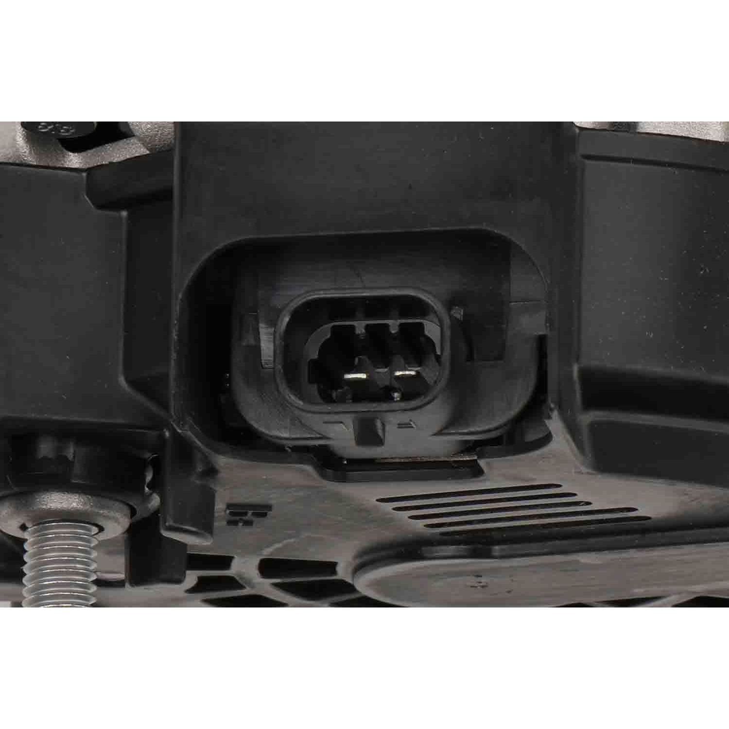 GM Genuine Parts Alternator 13597233